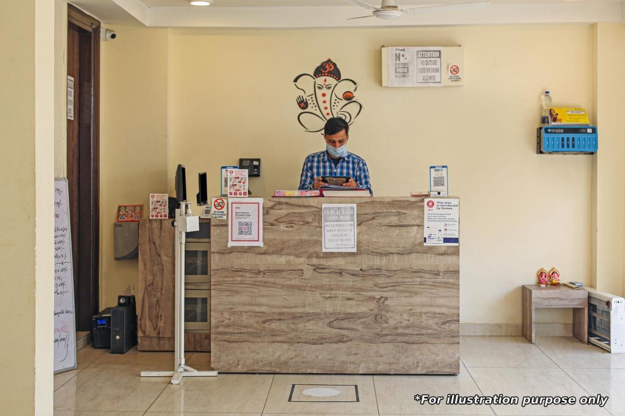 Oyo 82476 Royal Garden Ghaziabad Εξωτερικό φωτογραφία